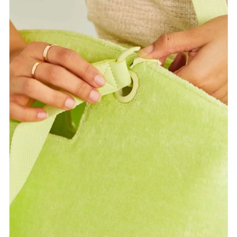 NWT BÉIS / Beis Citron Green Terry Tote Bag - Picture 12 of 13